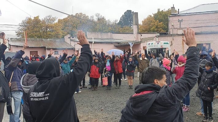 Los municipales de Esquel se endurecen y rechazan la oferta salarial de Taccetta