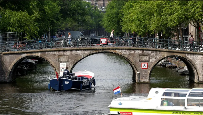 En Ámsterdam prohíben la construcción de nuevos hoteles