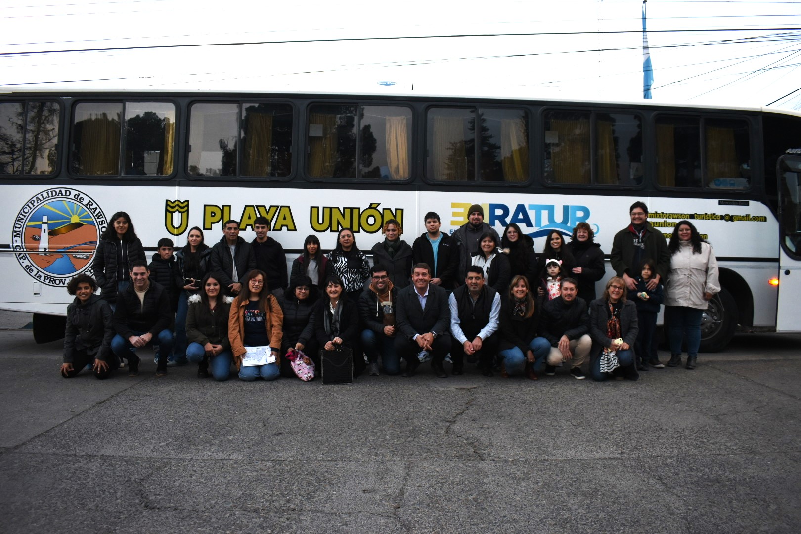 Presentaron el colectivo de excursiones en Rawson