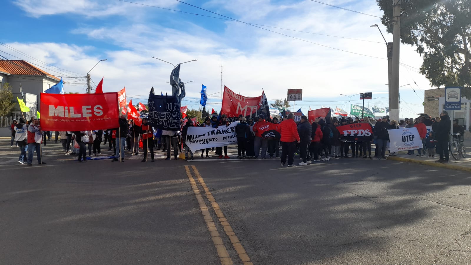 Movilización sindical por el Día del Trabajador con críticas al gobierno nacional