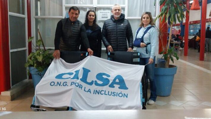 Cilsa donó sillas de ruedas al Club Ferro de Puerto Madryn