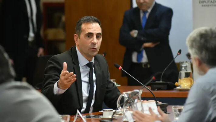 CGT, cta, julio cordero, salario minimo vital y movil, trabajo
