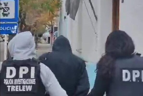 Detienen a un hombre por violento robo cometido contra un adulto mayor