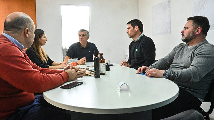 Emprendedores y pymes de Madryn podrán comercializar sus productos en La Anónima