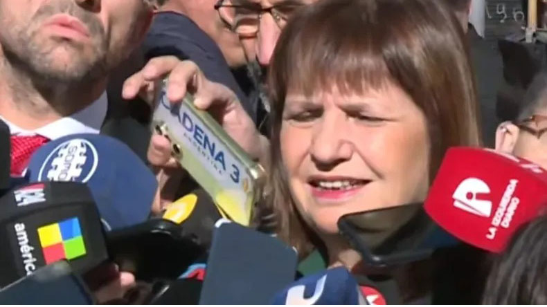 Patricia Bullrich a la CGT: «Es el paro de la debilidad»