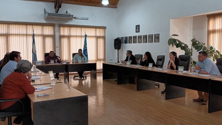 Garitano: «Hay gente de Trevelin que come una vez al día»