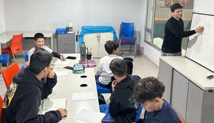 Etiquetas: JJ Moreno, puerto madryn, UTN