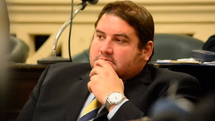 Etiquetas: Corriuentes, Diego Pellegrini, Laudelina, loan peña