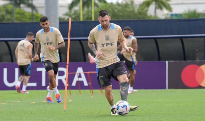 Emiliano Dibu Martínez, FIFA, futbol, Lionel Messi, Lionel Scaloni, The Best