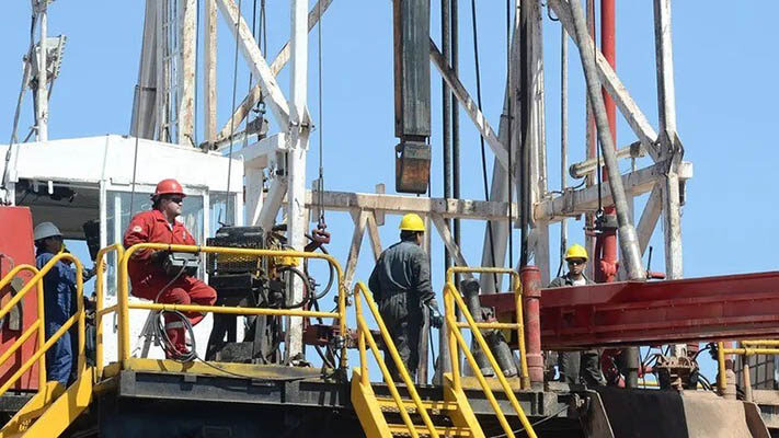 Jorge Ávila, Paritarias, Petroleros