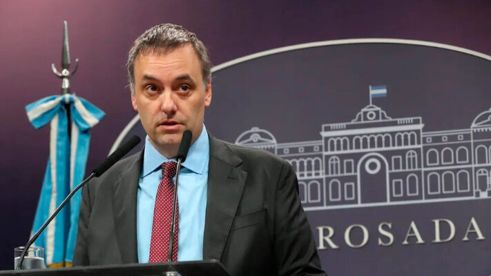 Correo Argentino, DESREGULACIÓN, MANUEL ADORNI