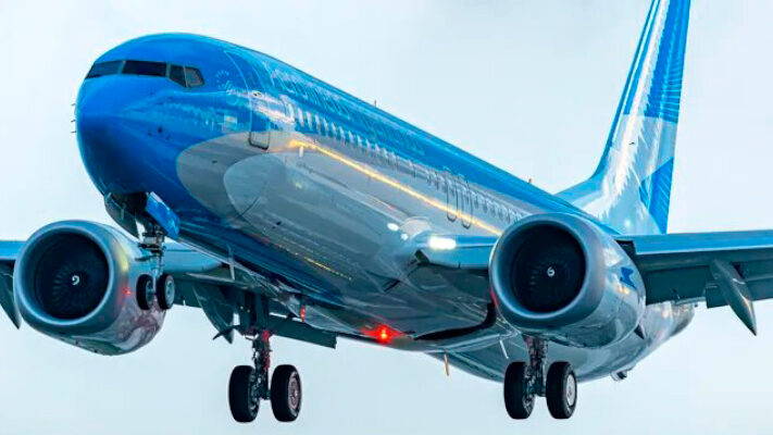 Aerolíneas Argentinas, MANUEL ADORNI, PRIVATIZACIÓN