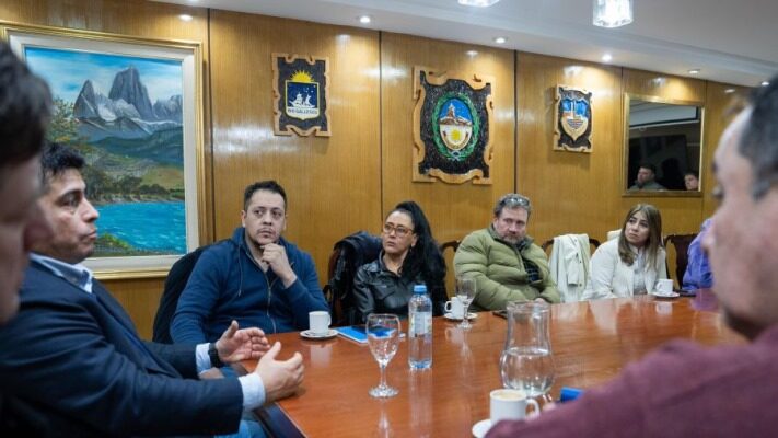 CLAUDIO VIDAL, Impuesto a las ganancias, Santa Cruz, trabajadores estatales