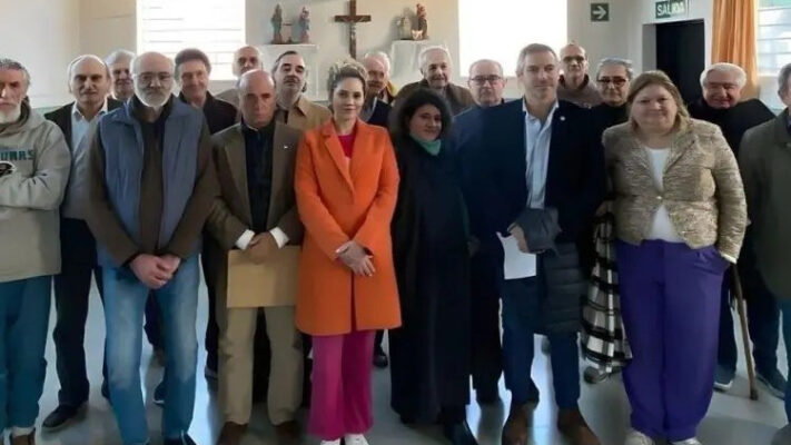 lla, LOURDES ARRIETA, represores