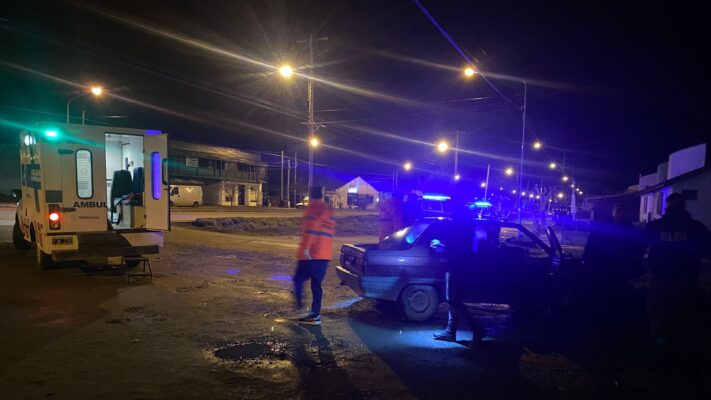 Etiquetas: alcohol, choque, MADRUGADA, Trevelin