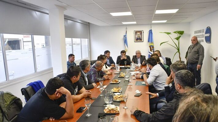 Preocupados por la pesca, funcionarios de Vidal recibieron a empresarios y sindicatos