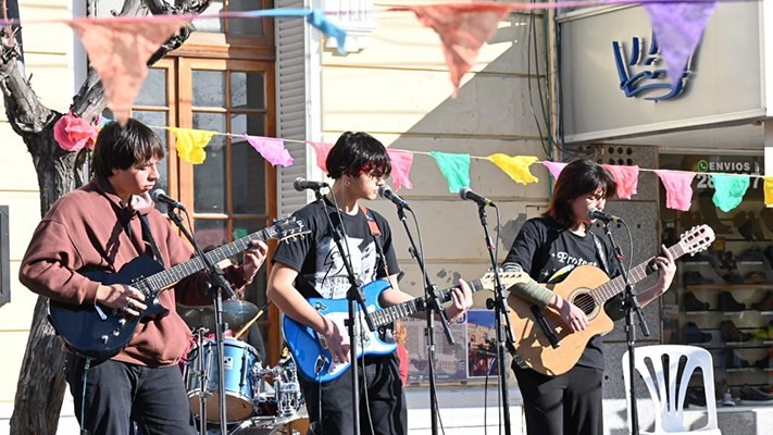 El Día de la Primavera en la Casa de la Cultura de Madryn
