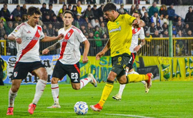 En su visita a Florencio Varela, River igualó ante Defensa y Justicia