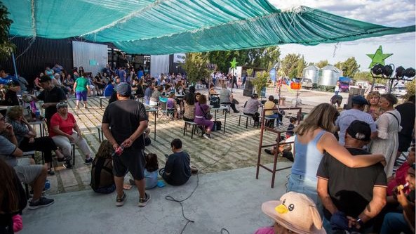 Comodoro Rivadavia, PATIO DEL FESTÍN, productores