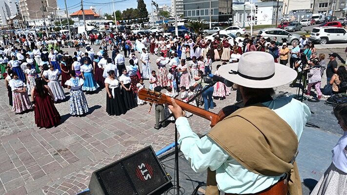 Preparativos por el Día de la tradición en Puerto Madryn