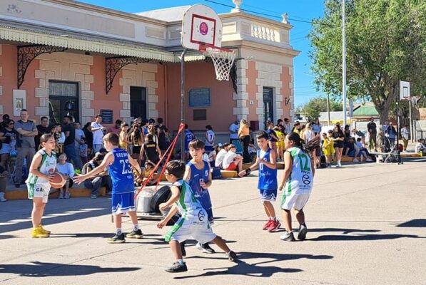 Básquet infantil, Club Ferrocarril Patagónico, encuentro, MINIBASQUET
