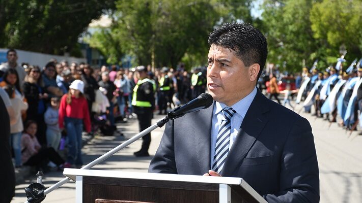 CLAUDIO VIDAL, Policía de Santa Cruz