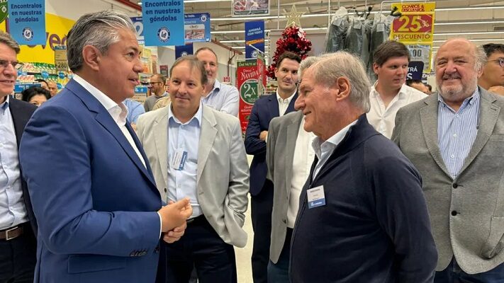 Figueroa dijo que el compre local «no tiene que ser una imposición; hay que ser competitivos”