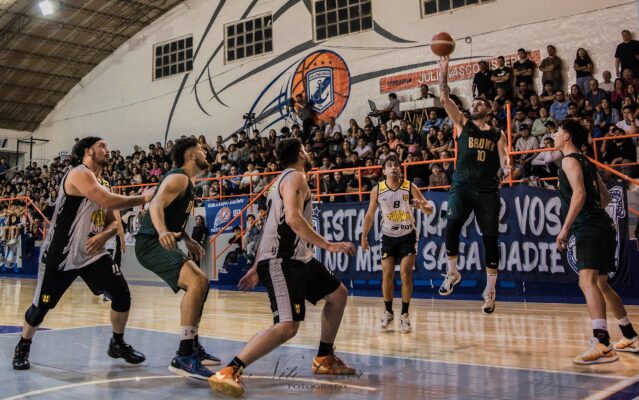 Emotiva final del Clausura de Básquet de ABECH: Brown igualó la serie ante Madryn y continúa en 3er juego en el Luján Barrientos