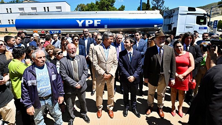 acto, Aniversario del Descubrimiento del Petróleo, Aniversario del Museo Nacional del Petróleo, Comodoro Rivadavia, Día del Petróleo, Ignacio Torres, Othar Macharashvili