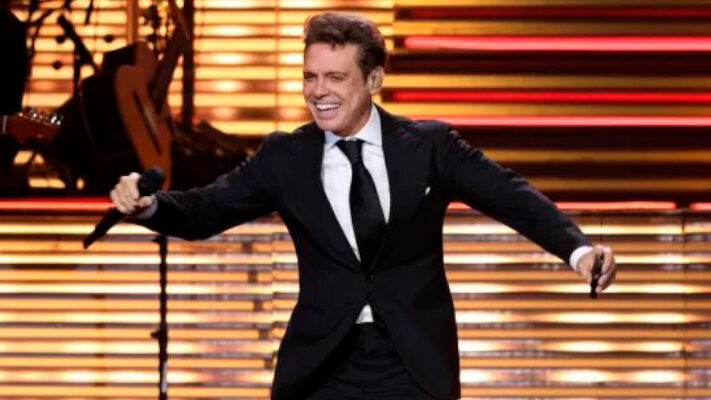 Billboard Music Awards, Gira Latina del Año, Luis Miguel, Sol de México