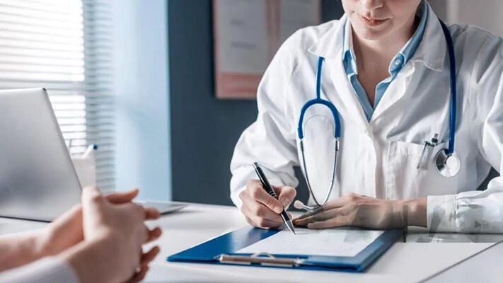 educación, médico, noticias