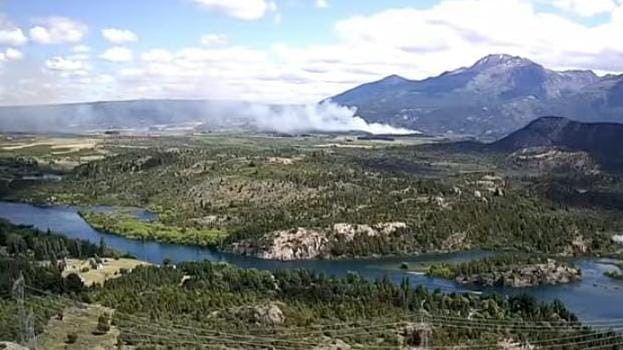 Imágenes del voraz incendio cerca de Los Cipreses: piden no acercarse al lugar