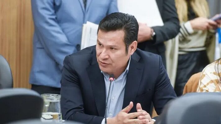 El Gobierno sigue buscando votos para aprobar sus temas en extraordinarias