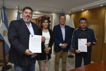 Daniel Álvarez, renatre, uatre
