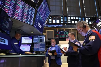 Europa opera en alza y cae Wall Street tras la pausa de Trump sobre aranceles