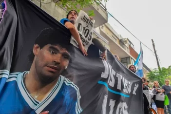 Agustina Cosachov, clinica de olivos, hematoma subdural, juicio por muerte, leopoldo luque, Maradona