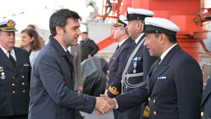 Ignacio "Nacho" Torres, rompehielos ARA "Almirante Irízar"