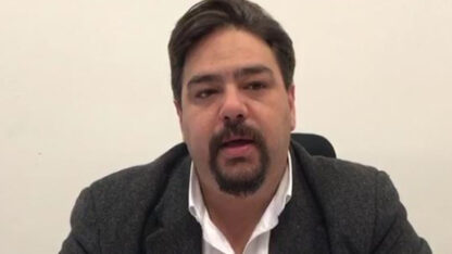 exiliados, Guillermo Almirón, PJ Chubut