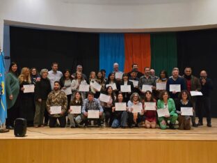 Etiquetas: educación, guias de turismo, turismo