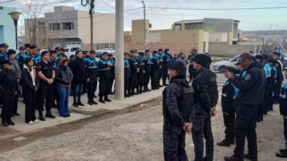 Etiquetas: homenaje, Marcela Tagariello, Policía de Chubut