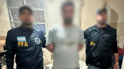 Etiquetas: AZUL, detenido, pornografía infantíl