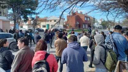 Docentes de Chubut reclaman mejora en sus salarios