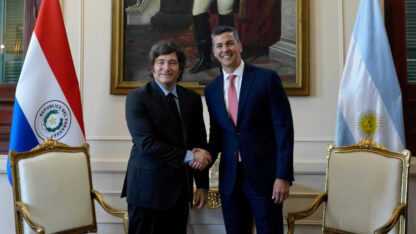 Javier Milei mantuvo un encuentro bilateral con Santiago Peña en Paraguay