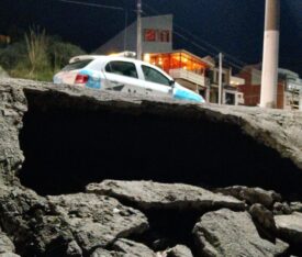 Puerto Madryn: Refacciones tras el derrumbe provocado por mareas extraordinarias