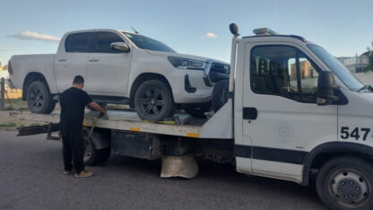 Etiquetas: camioneta, Madryn, robo