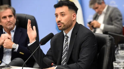 Etiquetas: alejandro cacace, Congreso, ley bases 2