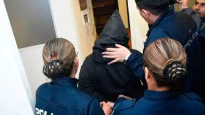 Etiquetas: Homicidio, policía acusada