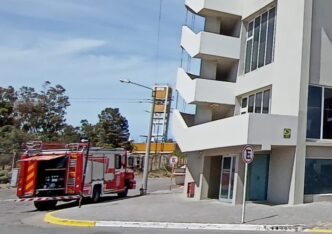 Etiquetas: bomberos, hotel rayentray, Madryn