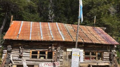 Etiquetas: El Bolsón, incendio, refugio el motoco