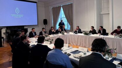 Despreciando la ética del monólogo narcisista